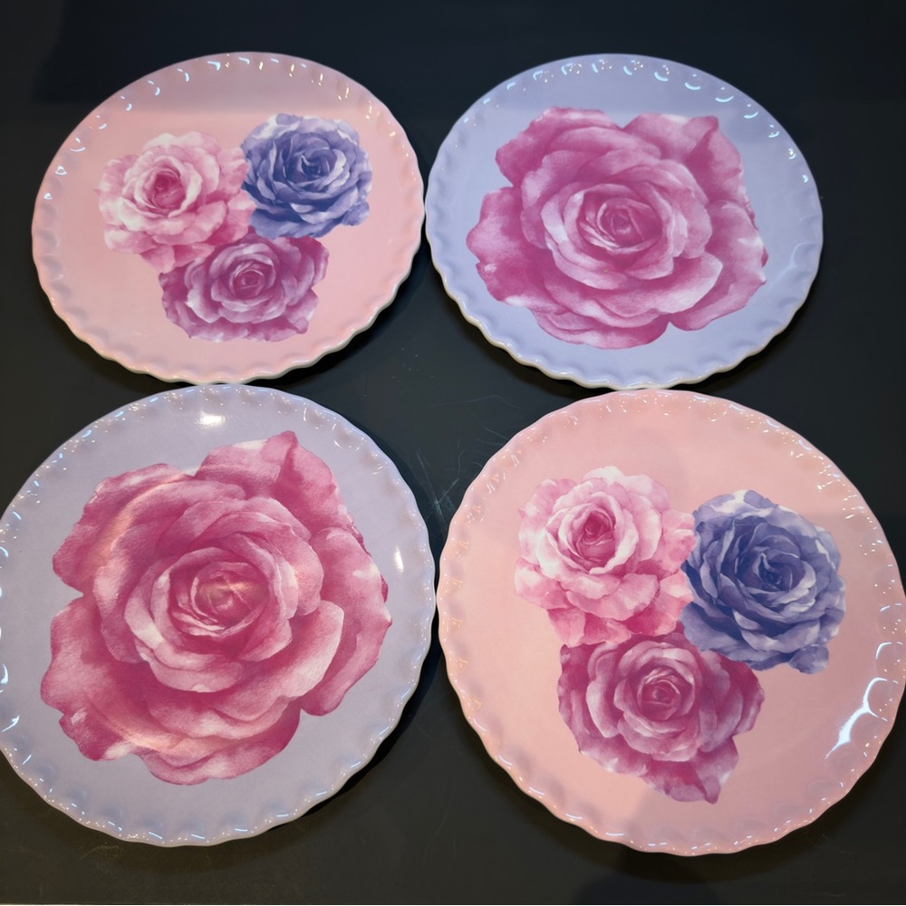 Jolie Fleur Set of 4 Roses 9” Melamine Luncheon Fluted Edge Plates Spring New - Picture 7 of 9